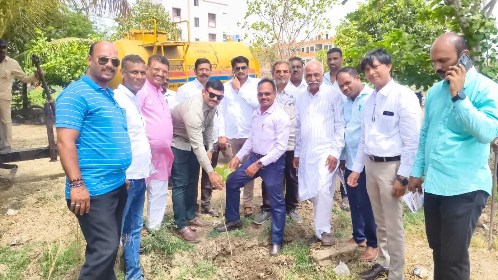 Khakiparivar foundation had held a Tree plantation campaign on 13th June 2026 by our partner Retd. ACP Vishnu  Tamhane.