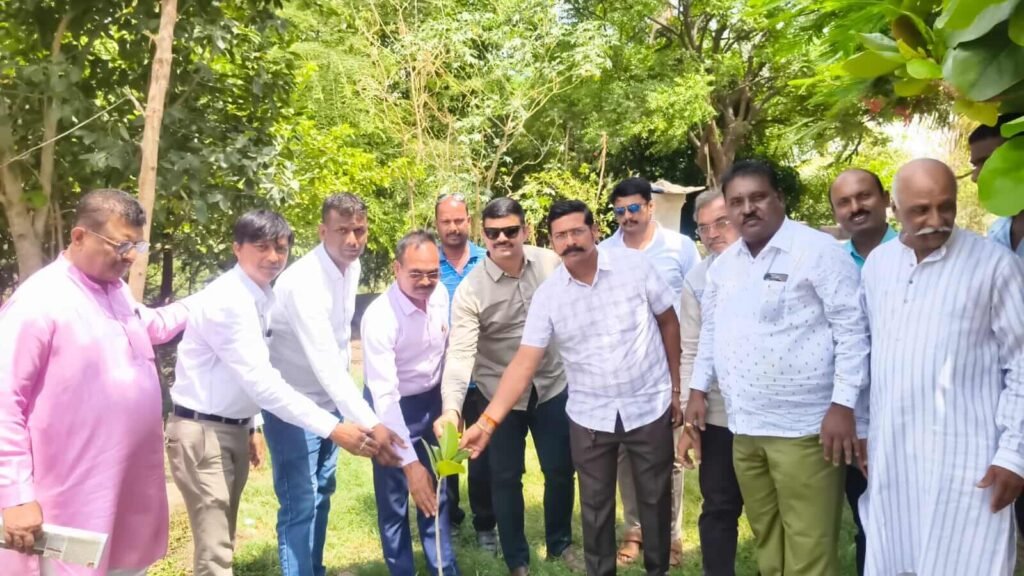 Khakiparivar foundation had held a Tree plantation campaign on 13th June 2026 by our partner Retd. ACP Vishnu  Tamhane.